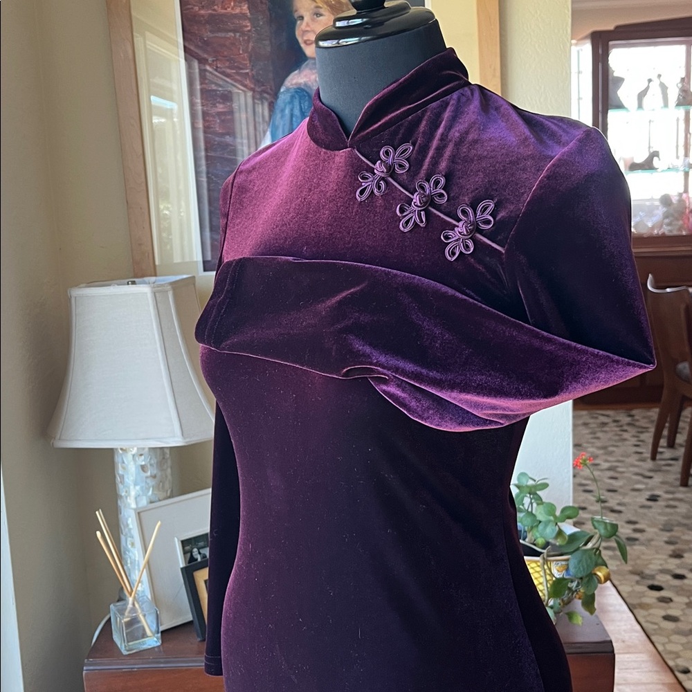 K.C. Spencer New York vintage fitted purple velour/polyester dress, 4 Petite - Picture 3 of 8